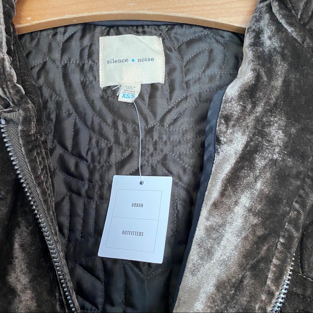 velvet jacket - Picture 4 of 6